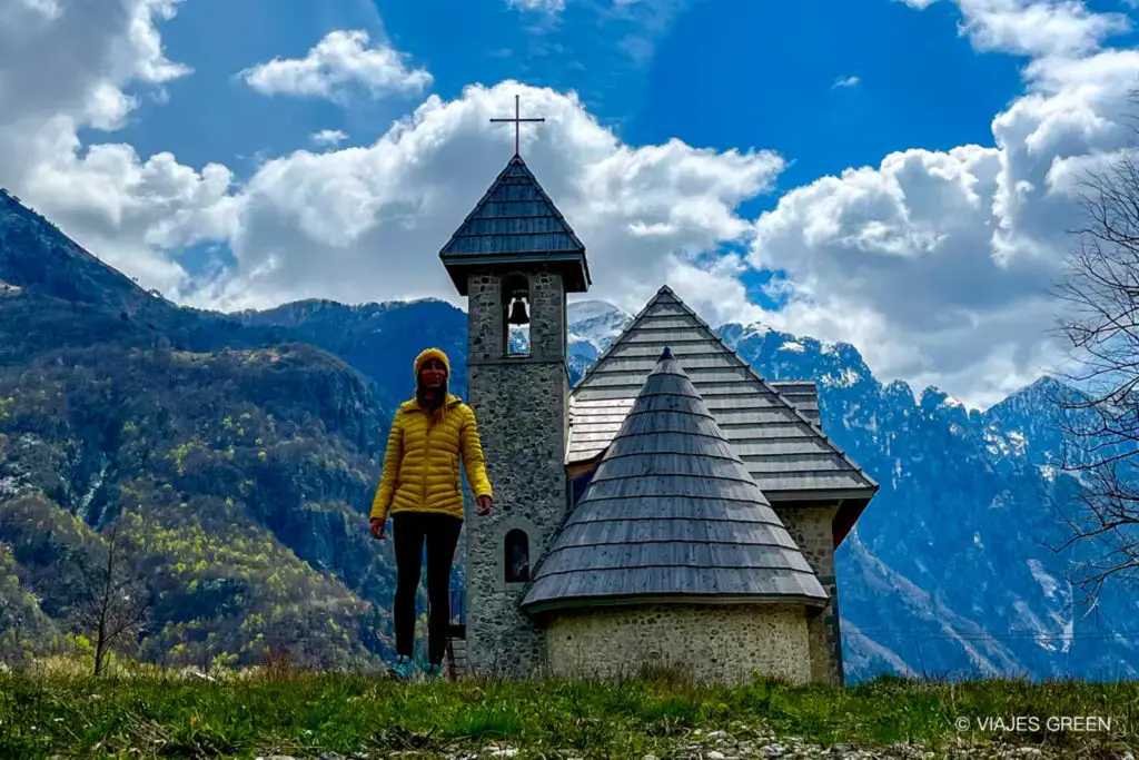 Iglesia de Theth en Albania